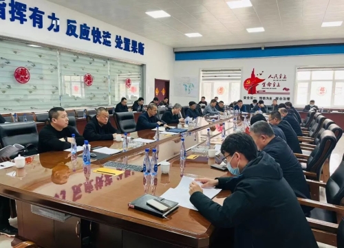 10月11日，，，，，，，，公司采掘生产服务组到新安矿指导服务