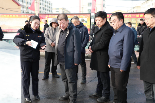 11月10日上午，，，，，，，，集团公司2023年度矿区铁路运输安全质量标准化工作会议-4